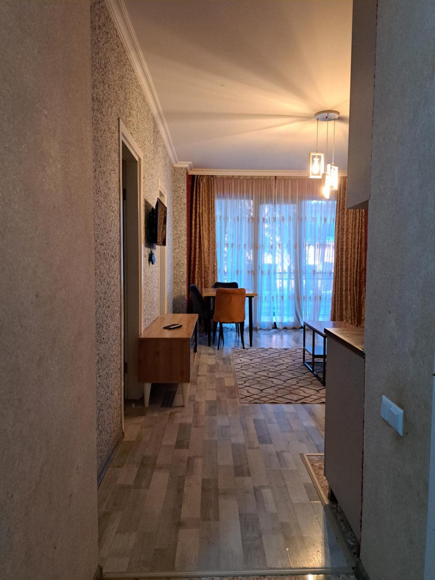 Karvi Hostel & Suites Batumi Exterior photo