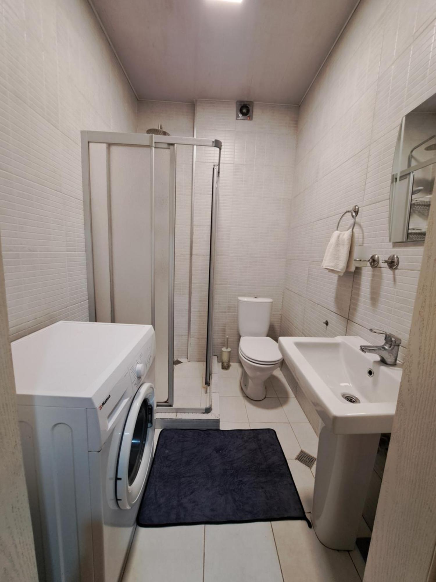 Karvi Hostel & Suites Batumi Exterior photo