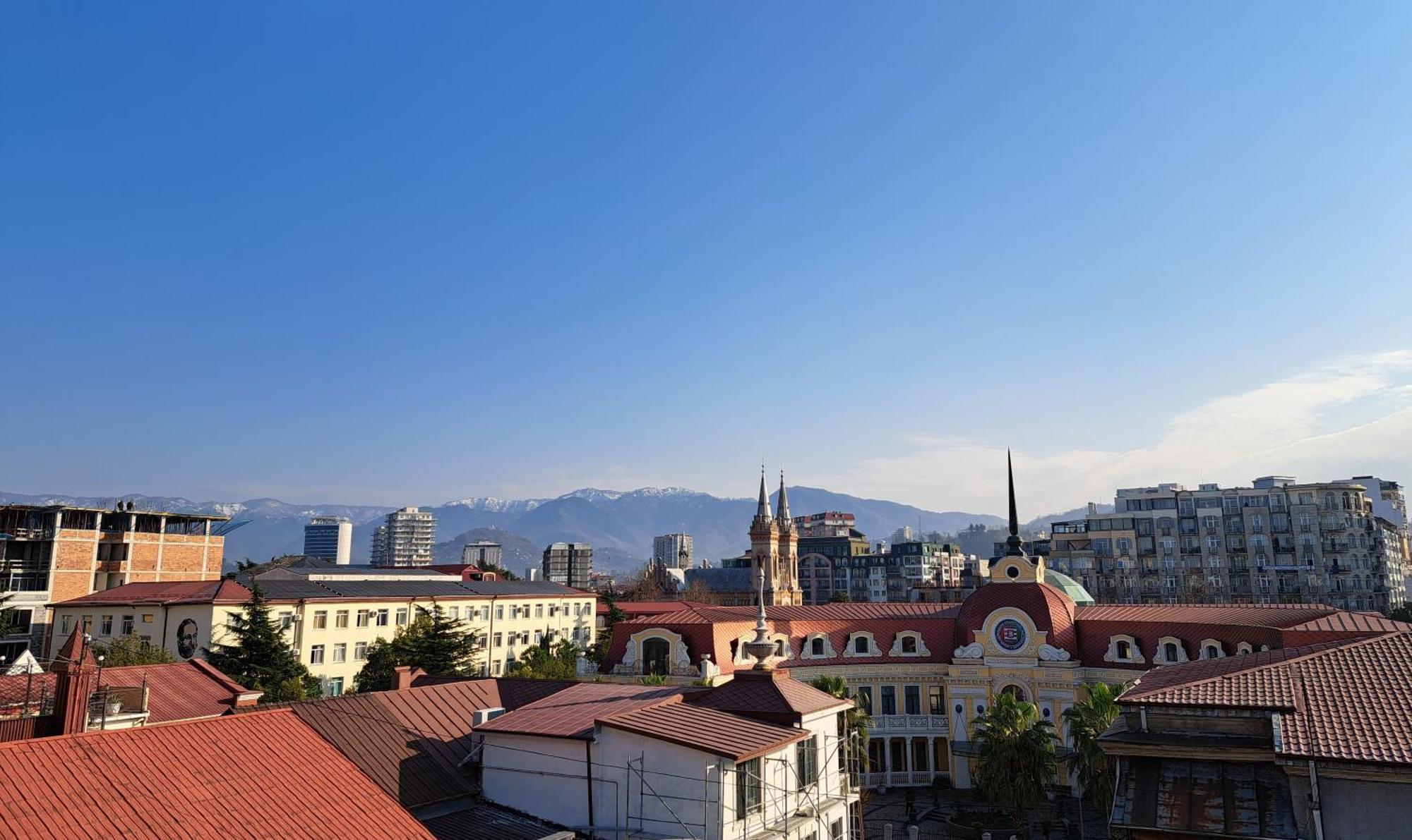 Karvi Hostel & Suites Batumi Exterior photo