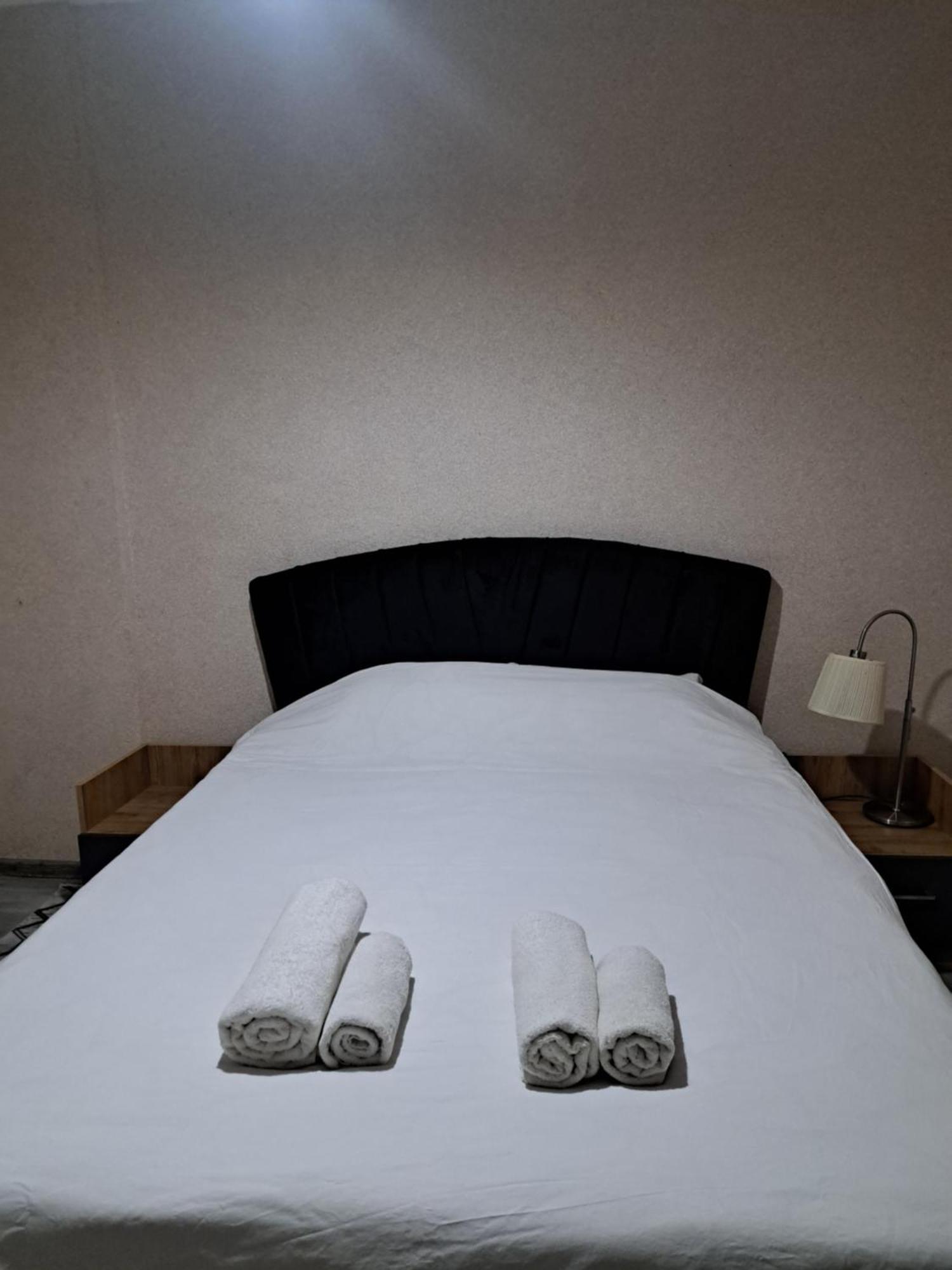 Karvi Hostel & Suites Batumi Exterior photo