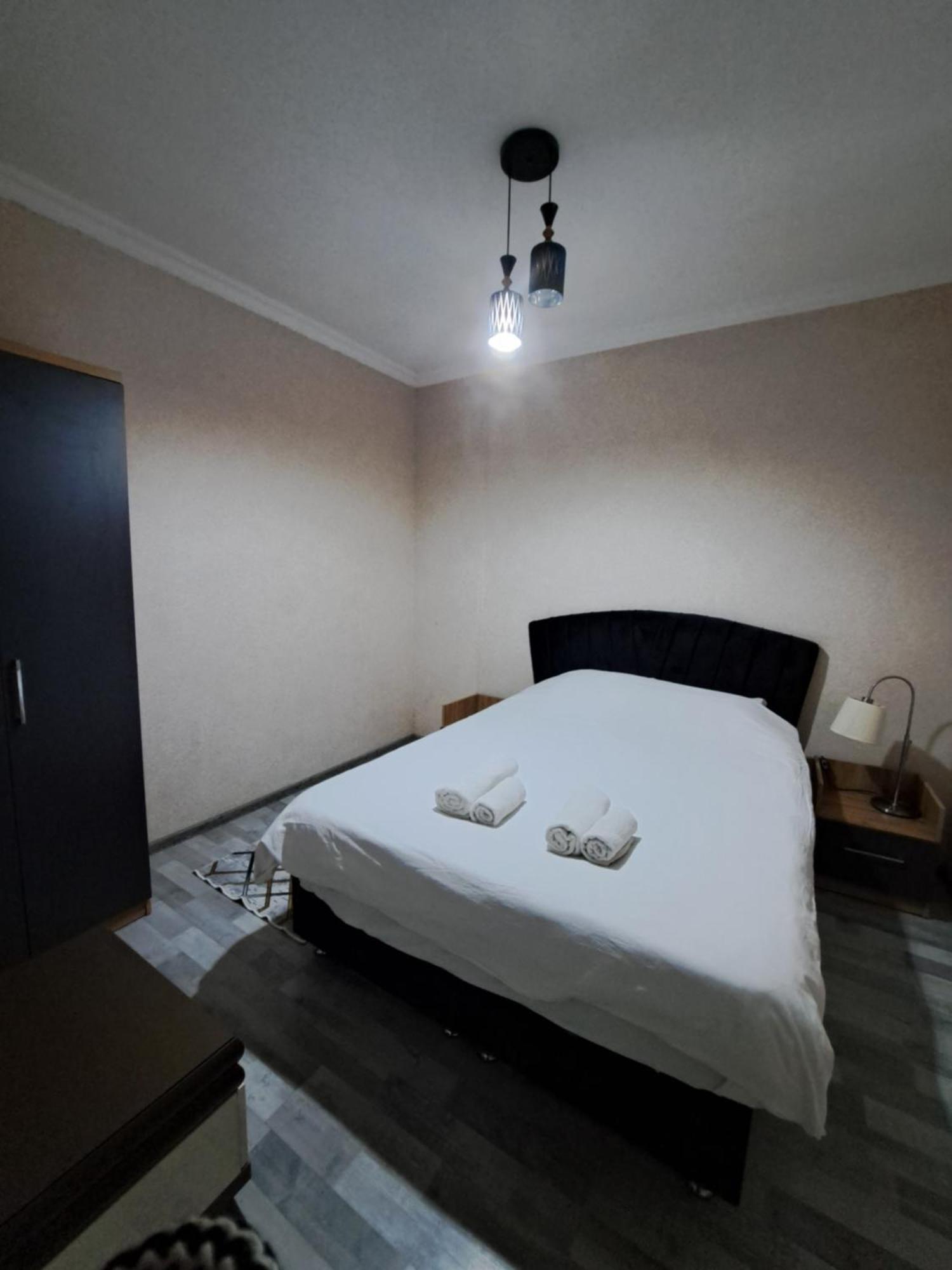 Karvi Hostel & Suites Batumi Exterior photo